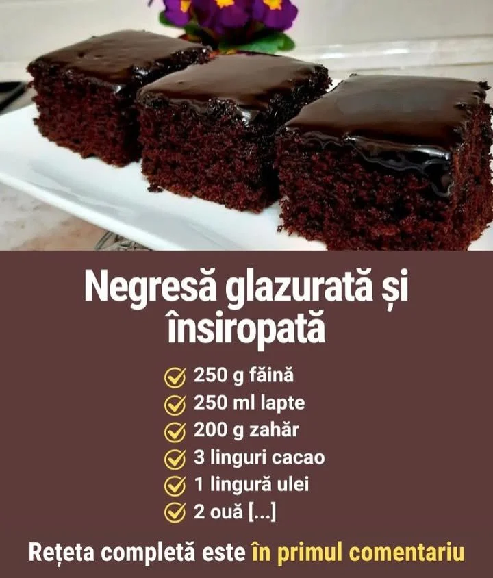 Negresă glazurată și însiroptată pe un platou elegant
