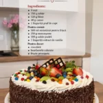 Tort festiv pentru Ziua Copilului, decorat cu personaje preferate ale copiilor.